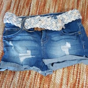 Size 3 Jeans shorts with chunky belt